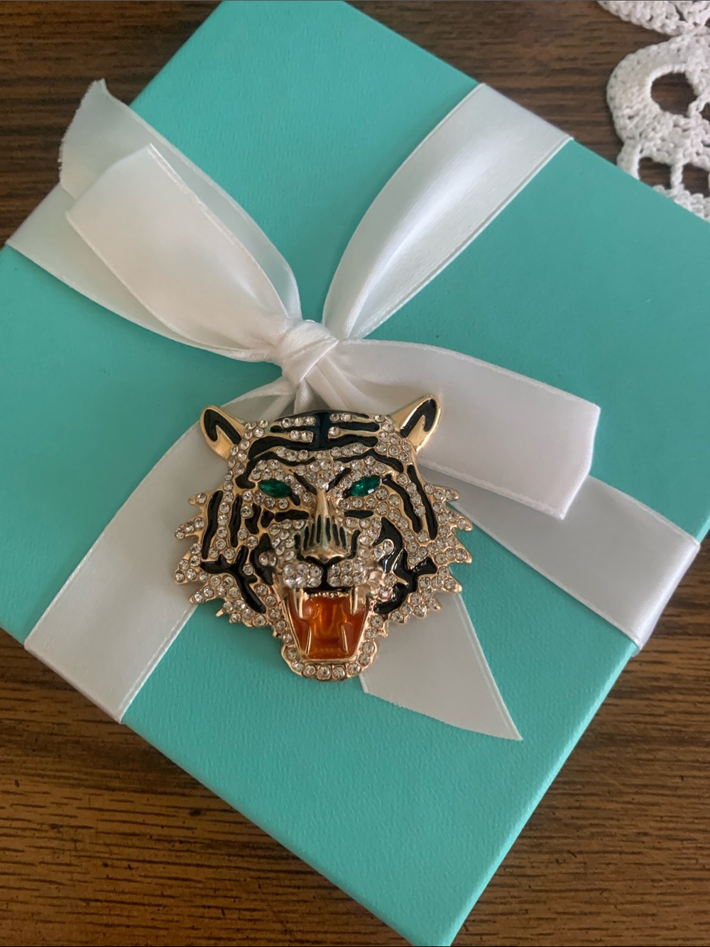 Crystal Tiger Head Brooch with Black Enamel and Green Eyes Detroit tigers